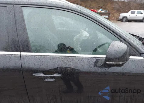 2019 Volvo Xc40 T5 Inscription z USA, uszkodzony, nr VIN YV4162UL7K2082512